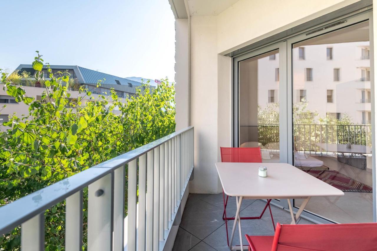 Charming Apartment With Balcony And Parking Near The Center Of Анси Екстериор снимка