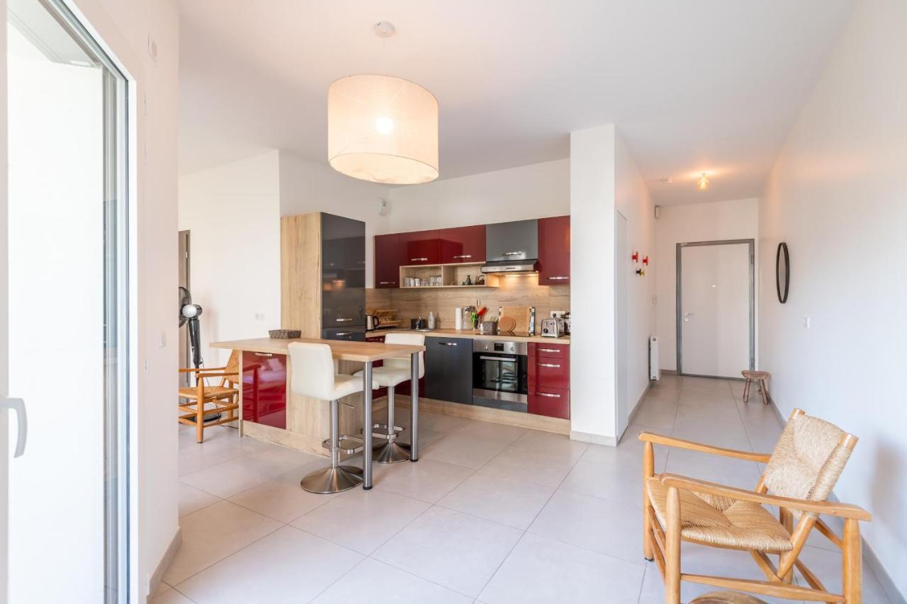 Charming Apartment With Balcony And Parking Near The Center Of Анси Екстериор снимка