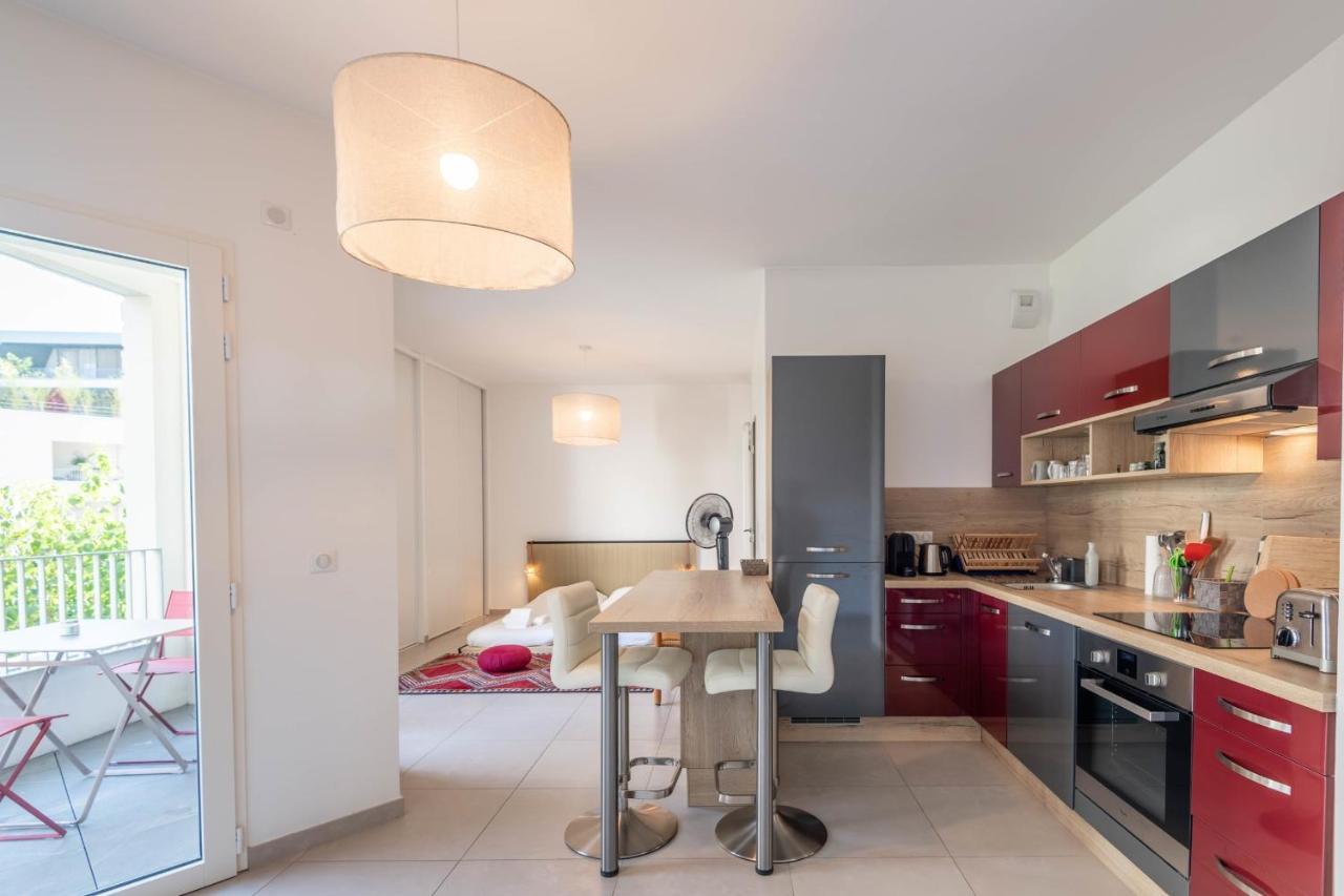 Charming Apartment With Balcony And Parking Near The Center Of Анси Екстериор снимка